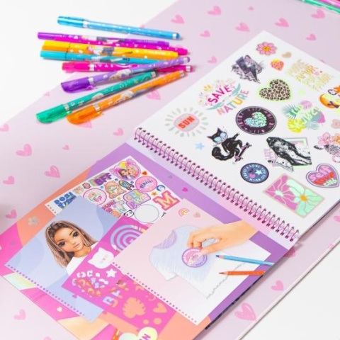 Zestaw Kreatywny TOP MODEL T-SHIRT Kolorowanka z naklejkami