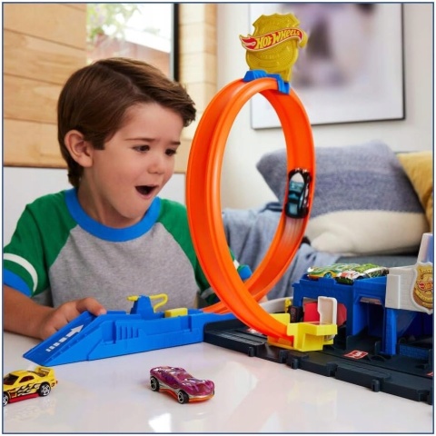 HOT WHEELS CITY POSTERUNEK POLICJI tor samochodowy pętla wyścigowa radiowóz